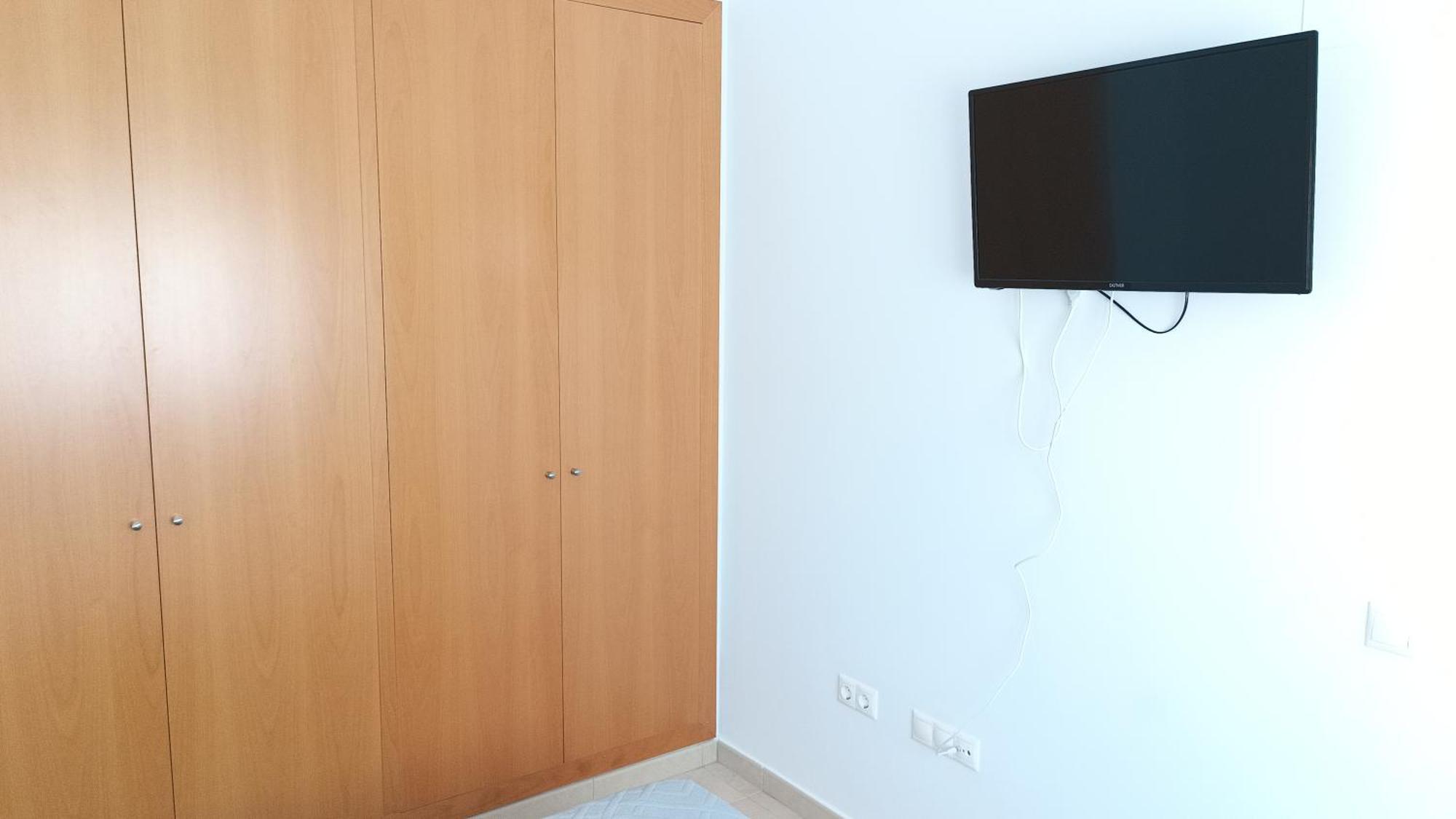 Atico Duplex Con Gran Terraza Por *